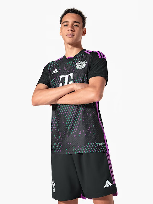 Maillot Bayern Munich Extérieur 23/24