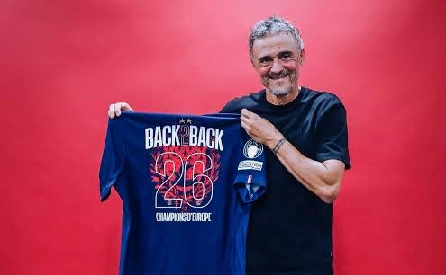 Le PSG dévoile son maillot collector Back 2 Back Champions League 2025/26